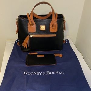 Dooney & Bourke double straps bag with wallet